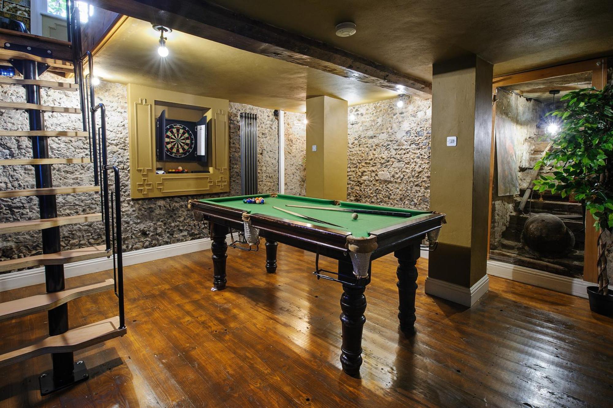 Huge Deluxe 600 Year Old Essex Manor, Hot Tub, Cinema Room, Sky Tv Saffron Walden Exteriör bild