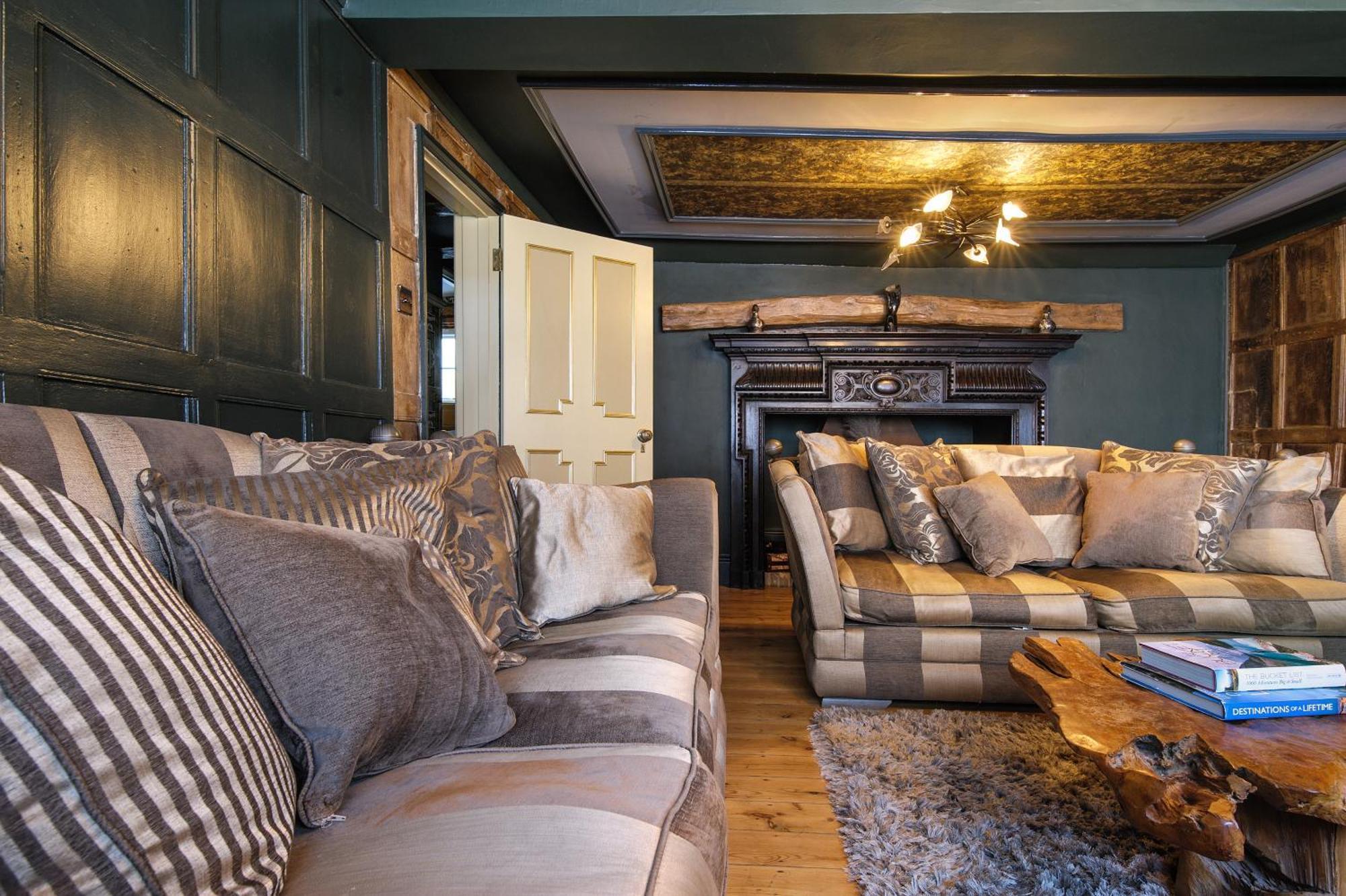 Huge Deluxe 600 Year Old Essex Manor, Hot Tub, Cinema Room, Sky Tv Saffron Walden Exteriör bild
