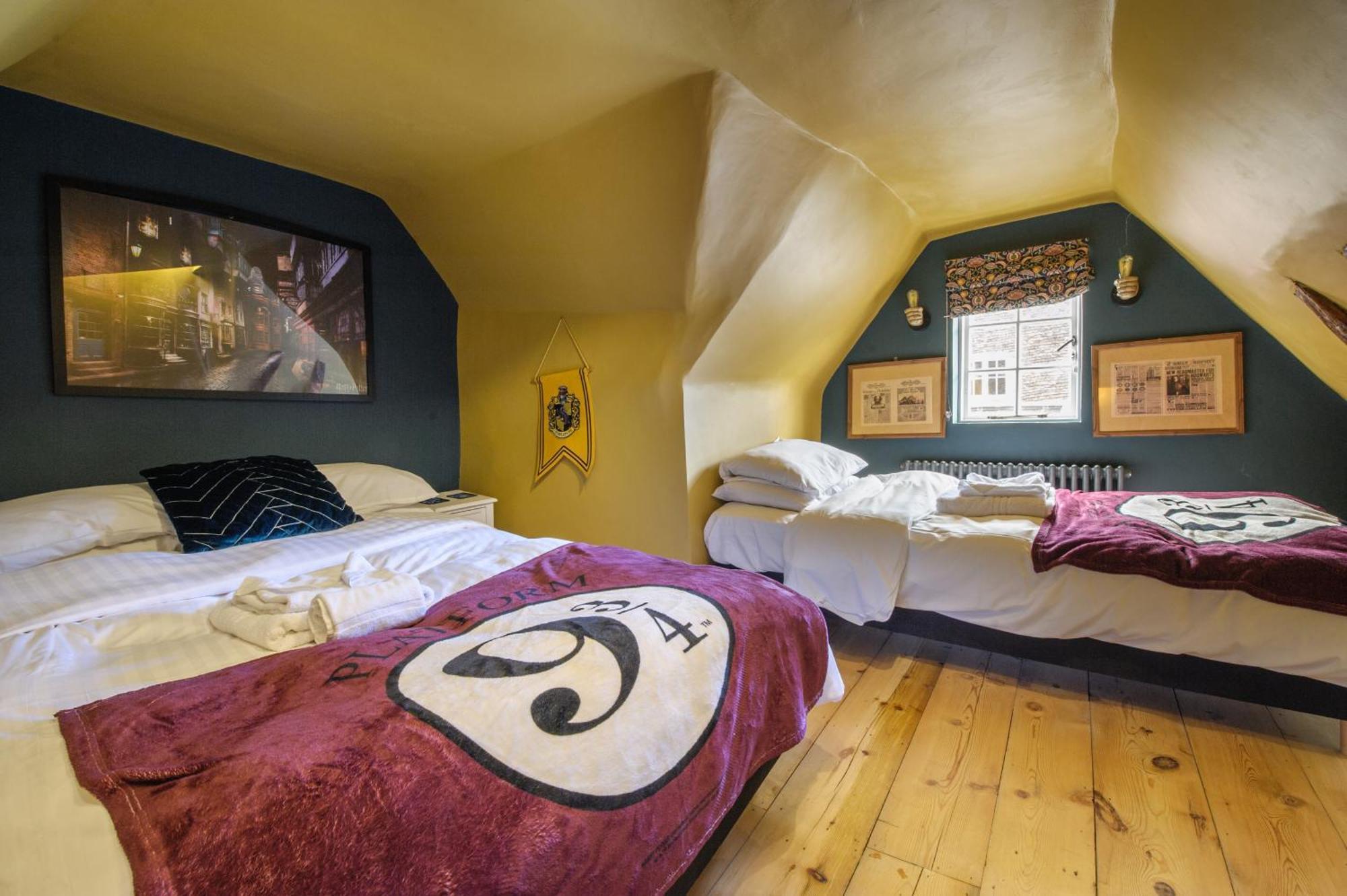 Huge Deluxe 600 Year Old Essex Manor, Hot Tub, Cinema Room, Sky Tv Saffron Walden Exteriör bild