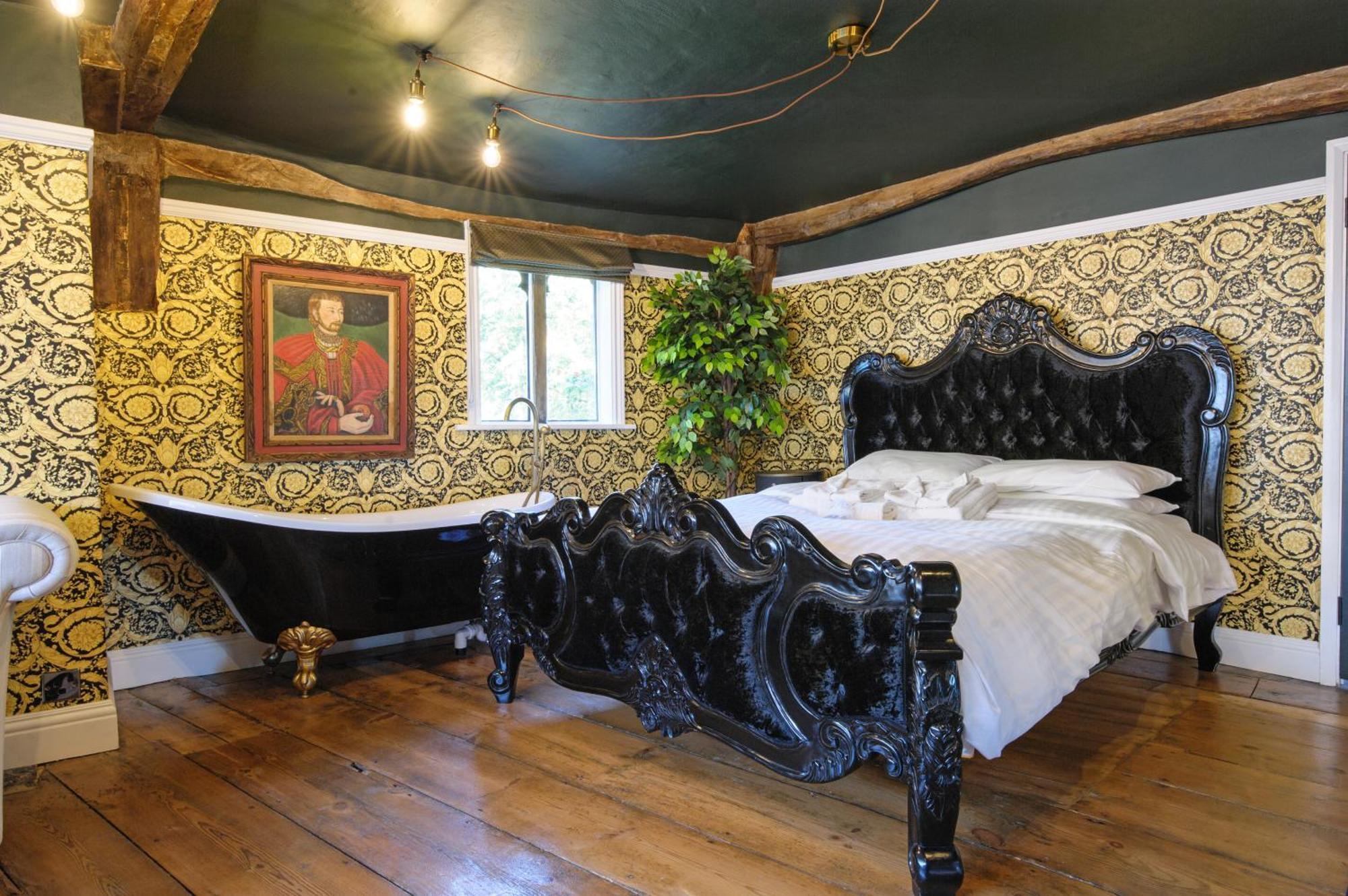 Huge Deluxe 600 Year Old Essex Manor, Hot Tub, Cinema Room, Sky Tv Saffron Walden Exteriör bild