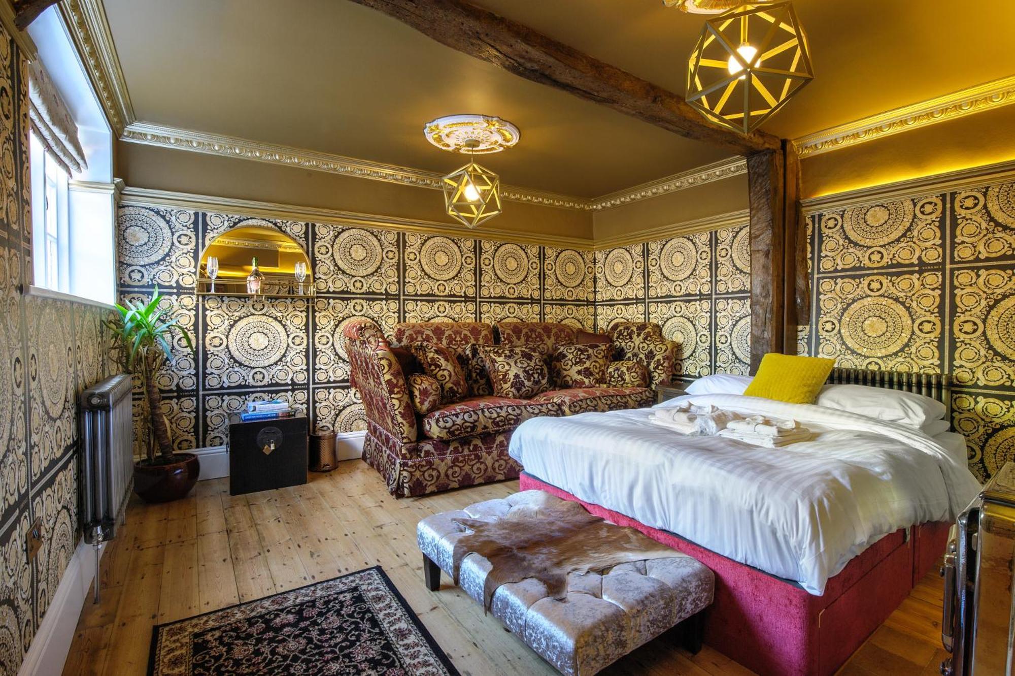 Huge Deluxe 600 Year Old Essex Manor, Hot Tub, Cinema Room, Sky Tv Saffron Walden Exteriör bild