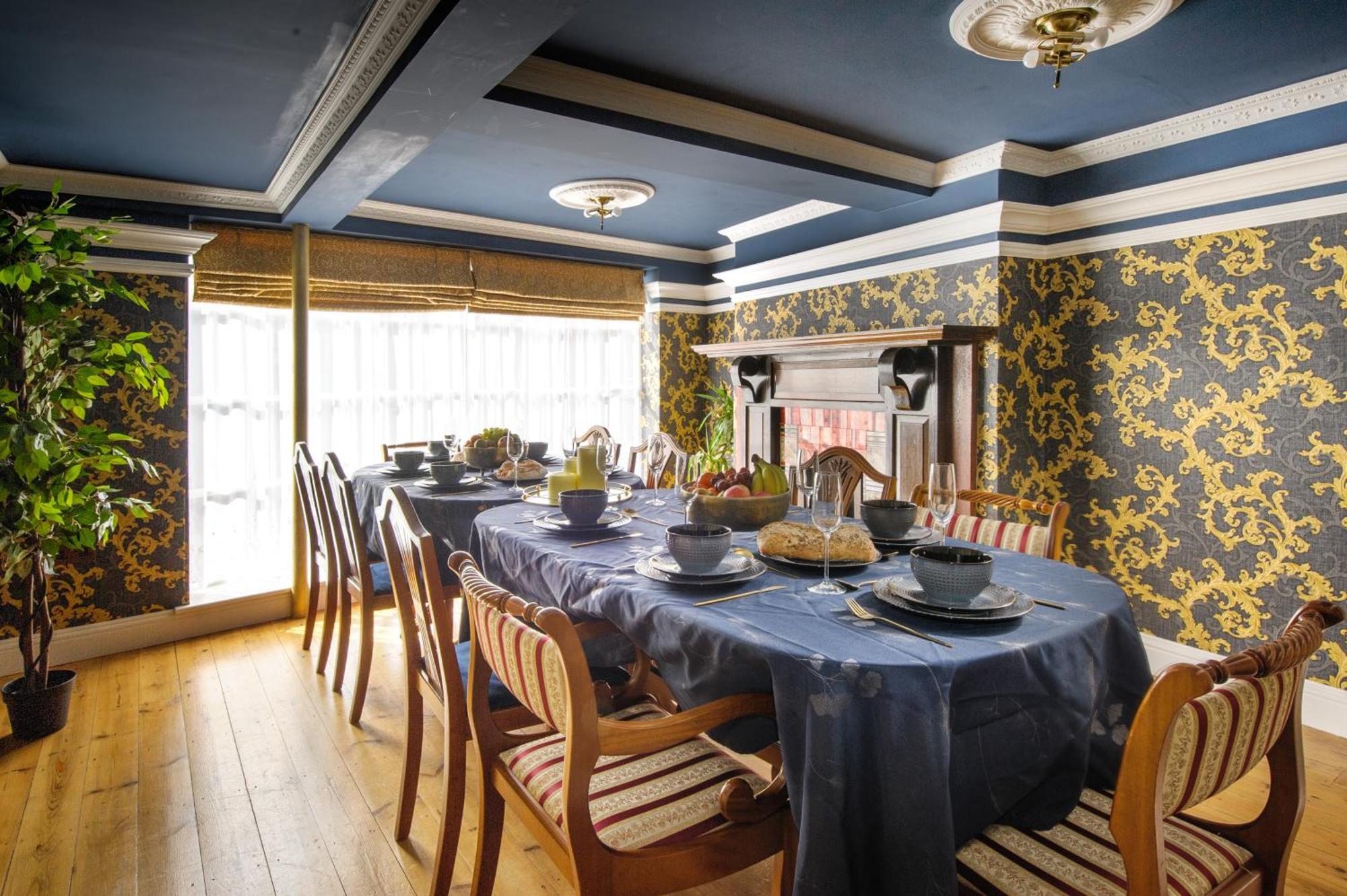 Huge Deluxe 600 Year Old Essex Manor, Hot Tub, Cinema Room, Sky Tv Saffron Walden Exteriör bild