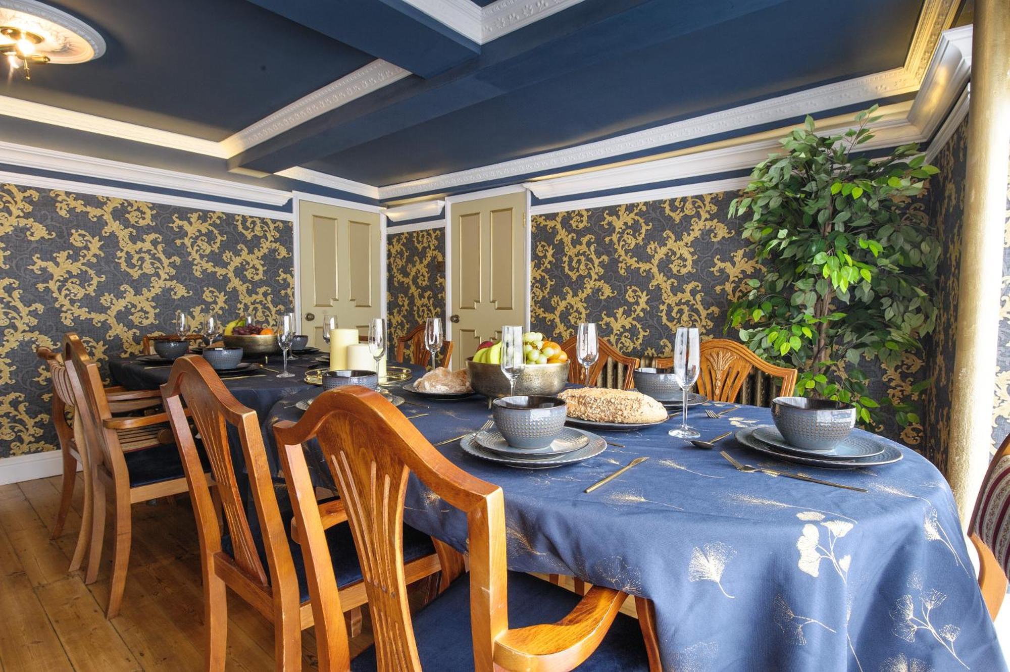 Huge Deluxe 600 Year Old Essex Manor, Hot Tub, Cinema Room, Sky Tv Saffron Walden Exteriör bild