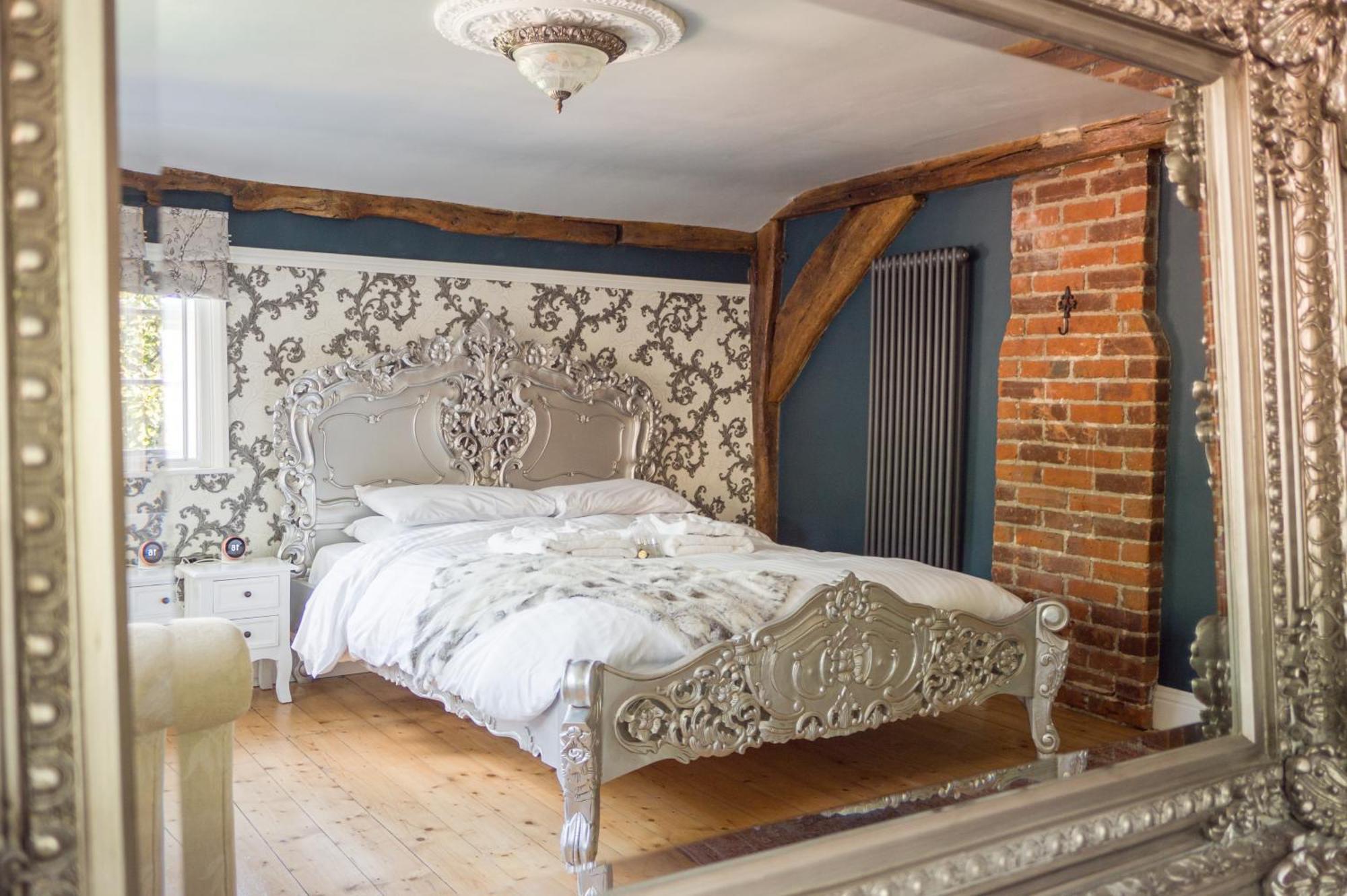 Huge Deluxe 600 Year Old Essex Manor, Hot Tub, Cinema Room, Sky Tv Saffron Walden Exteriör bild
