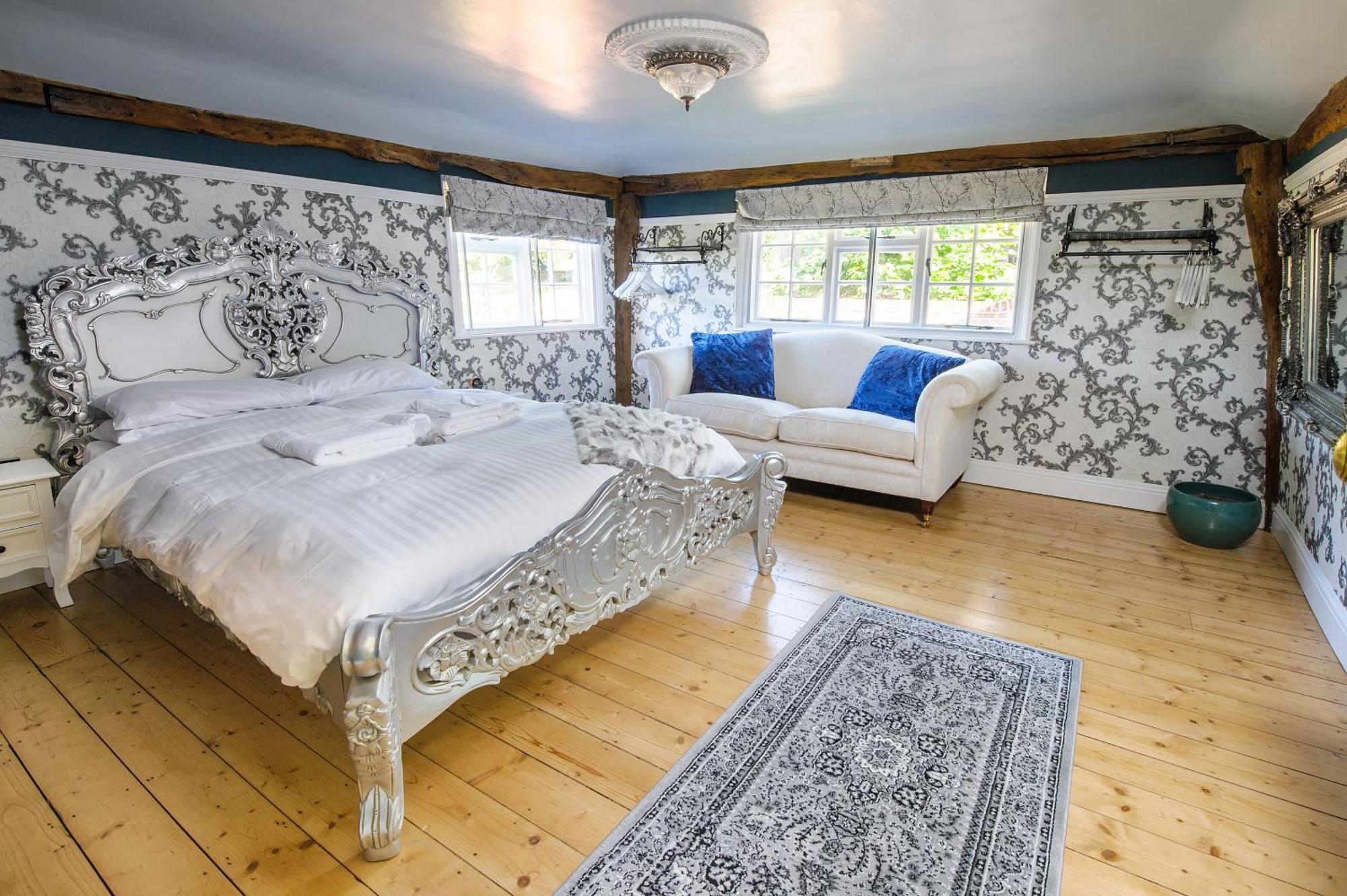Huge Deluxe 600 Year Old Essex Manor, Hot Tub, Cinema Room, Sky Tv Saffron Walden Exteriör bild